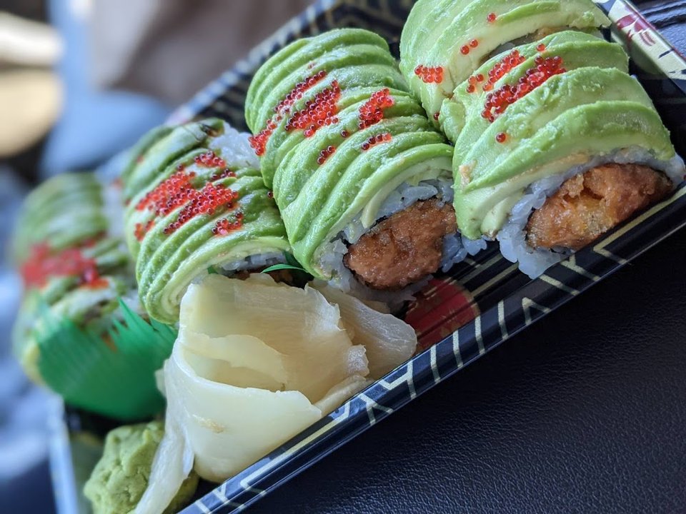 Hot Girl Roll